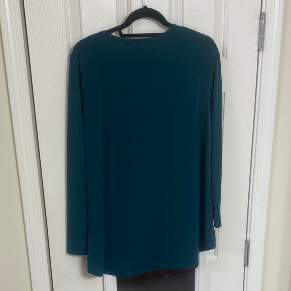 NWT LulaRoe Lynnae Long Sleeve Top (L) - Picture 2 of 6
